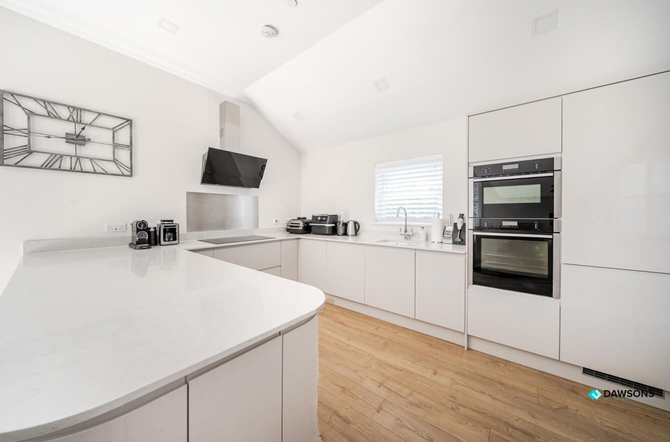 Rotherslade Road, Langland, Swansea, SA3 4QN